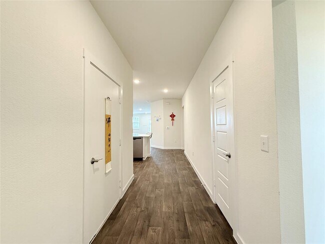 Building Photo - 3013 Louris Ln