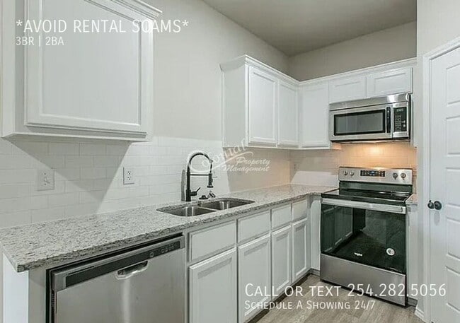 Building Photo - 713 Eastland Dr