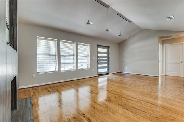 Building Photo - 5203 Stoneleigh Ave