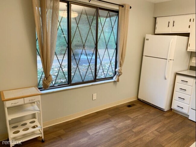 Foto del edificio - 2 br, 1.5 bath Condo - 3054 Cooper Bluff Dr