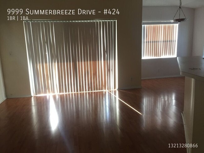 Foto del edificio - 9999 Summerbreeze Dr