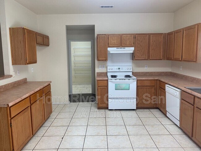 Building Photo - 9807 Single Spur