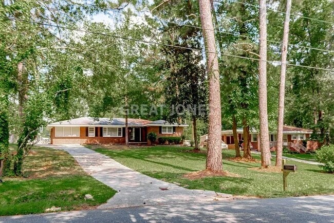 Building Photo - 209 Ashby Way