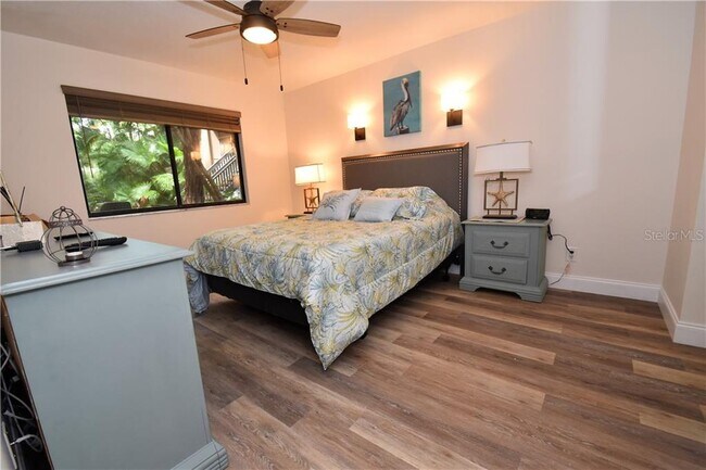 Foto del edificio - 1711 Pelican Cove Rd