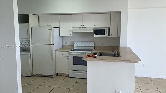 Foto del edificio - 5077 NW 7th St