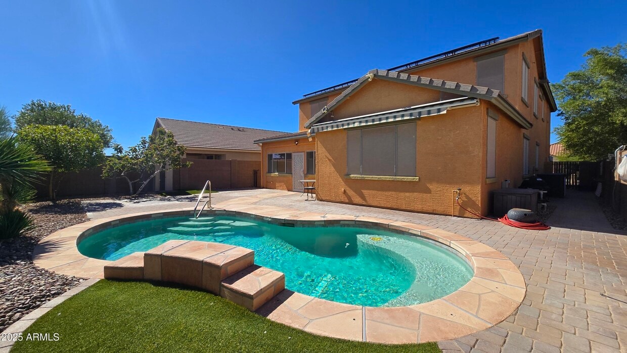 Foto principal - 23773 W Hammond Ln