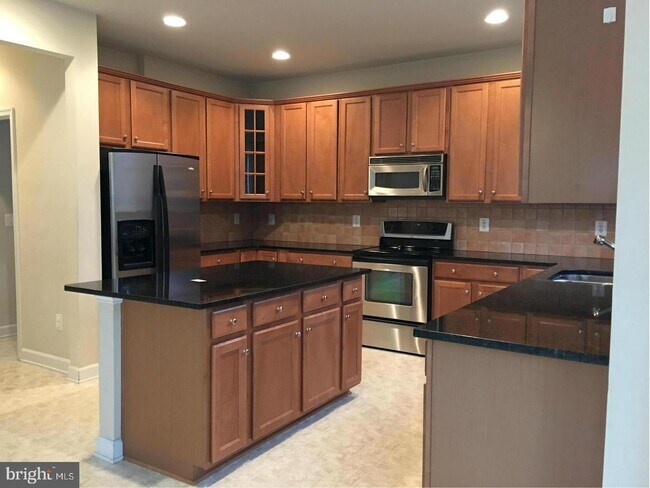Building Photo - 16969 Horton Ct