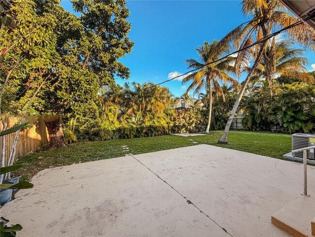 Foto del edificio - 1575 SW 12th Ave