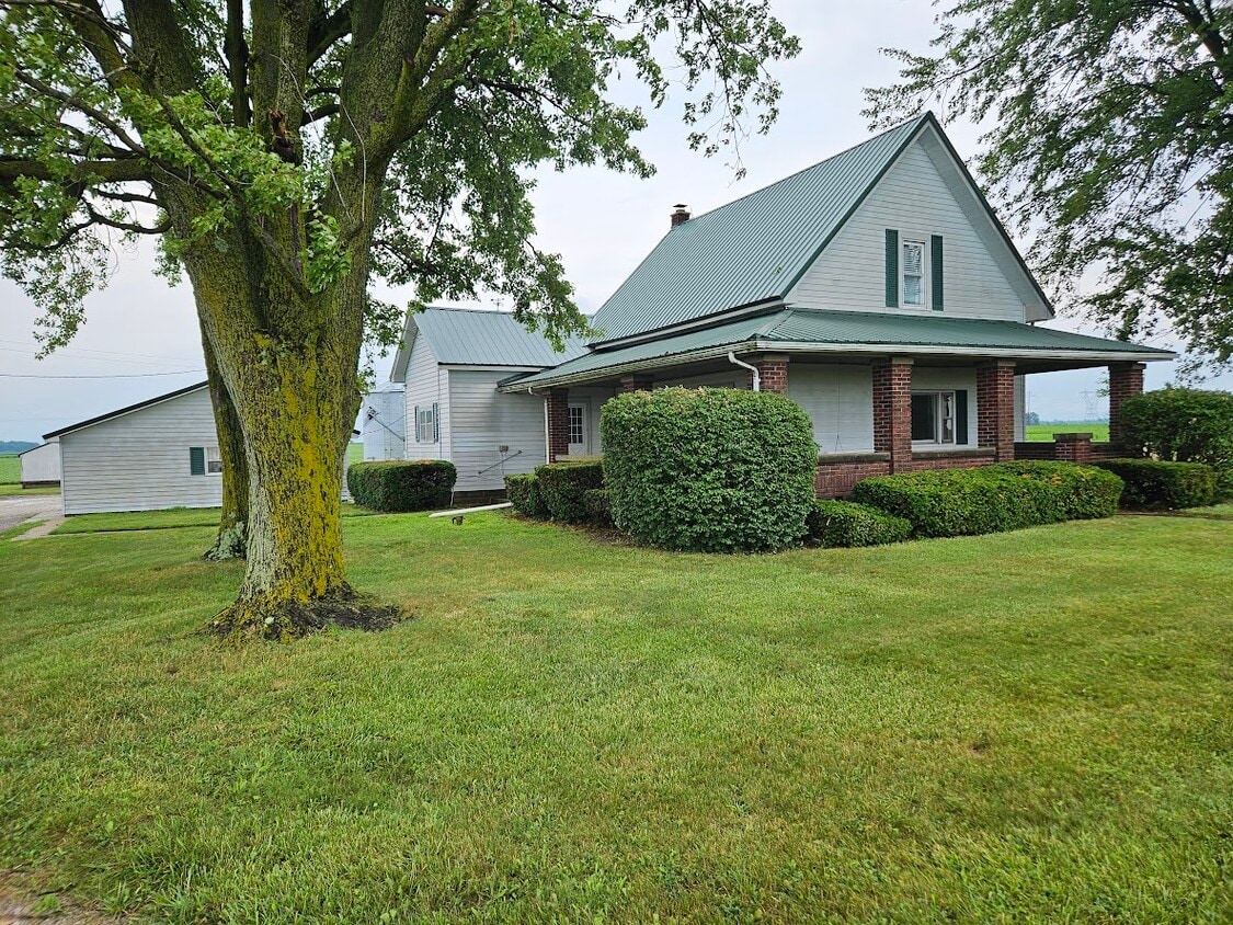 Primary Photo - 13717 S Co Rd 500 E