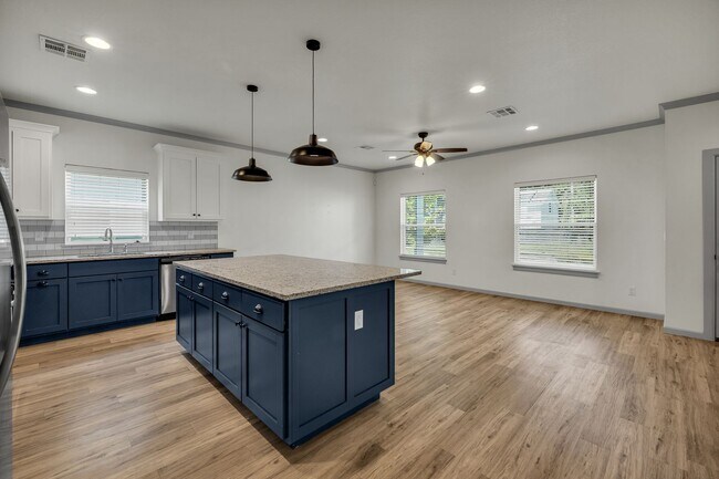 Building Photo - P.57 Kode Properties LLC 3515-3517