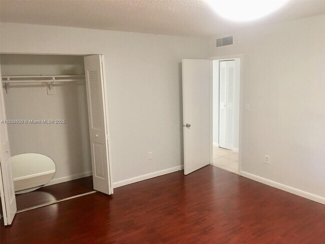 Building Photo - 9970 SW 88th St