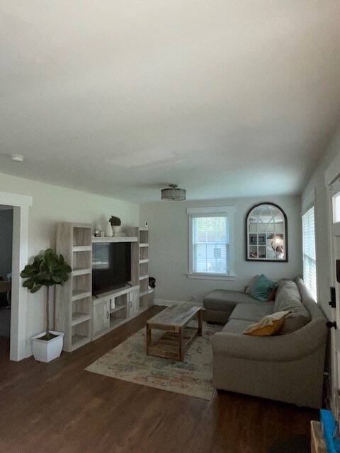 Building Photo - 109 Glenmont Dr