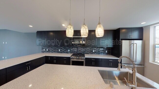 Foto del edificio - 3135 Hugo St