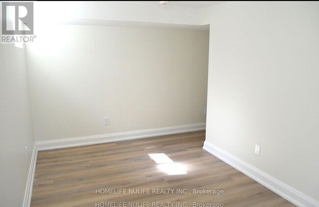 Building Photo - 188 Parkside Dr