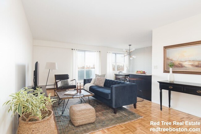 Building Photo - 175 Freeman St