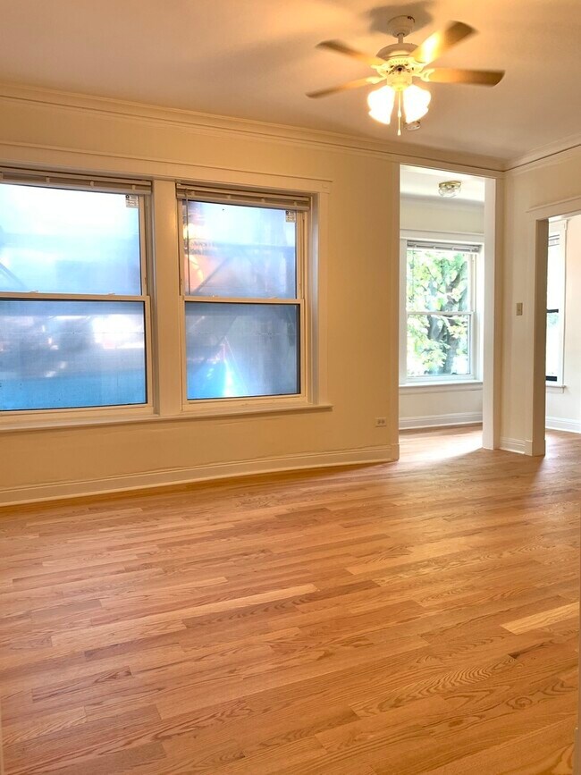 Foto del edificio - 4606 N Seeley Ave