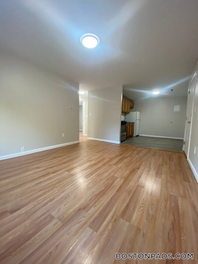 Building Photo - 134 Willard St