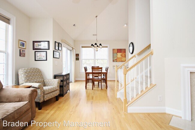 Building Photo - 3 br, 3 bath House - 1052 Glenwood Sta Ln ...