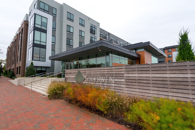 Foto del edificio - 145 Riverhaven Dr