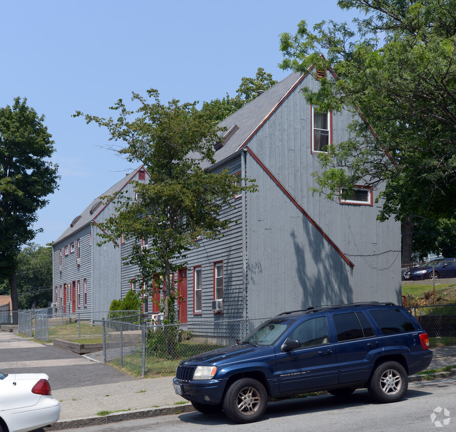 Primary Photo - Mt. Hope Court Apartments