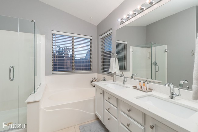 Building Photo - 3 br, 2 bath House - 10223 E Salt Bush Dr.