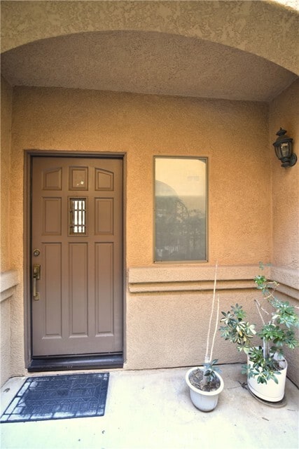 Foto del edificio - 2062 Lakeshore Dr