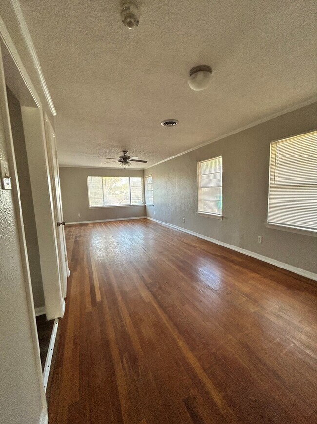 Foto del edificio - 1504 Greenbriar Ave