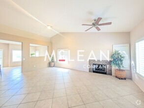 Building Photo - 1669 E Racquet Club Rd