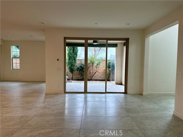 Foto del edificio - 12358 Primrose Ave