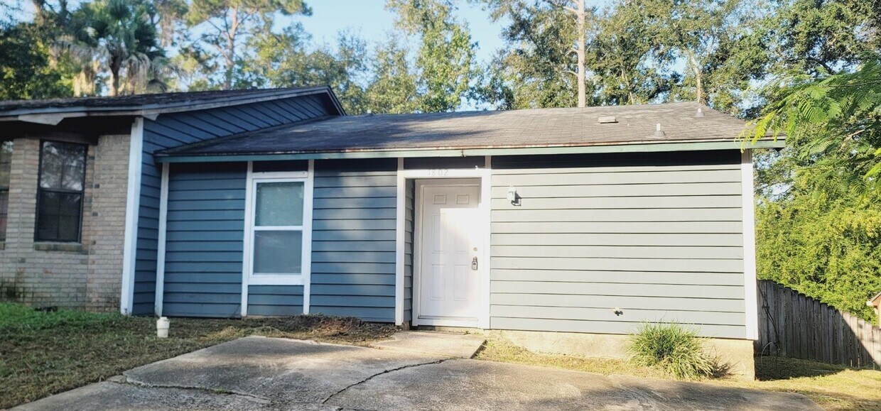 Foto principal - 1802 Meriadoc Rd