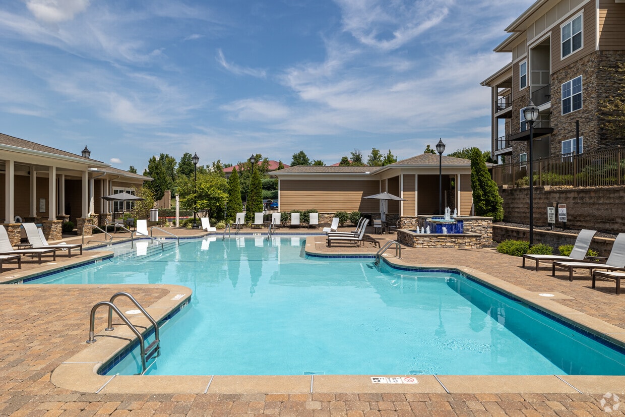Primary Photo - The Promenade Apartments at Pinnacle Hills