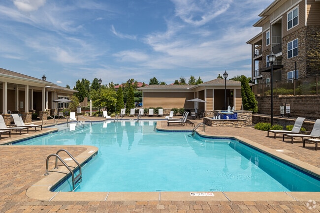 Building Photo - The Promenade Apartments at Pinnacle Hills