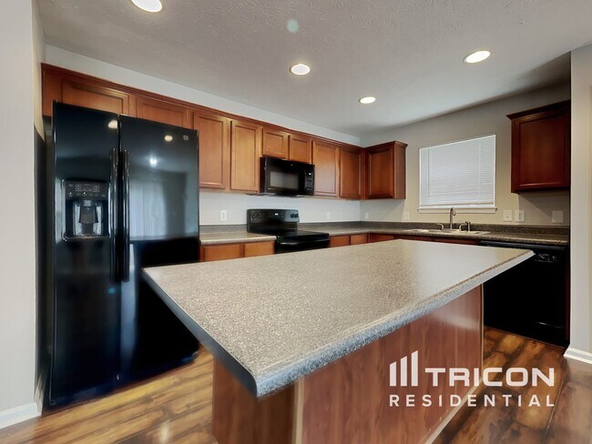 Building Photo - 8140 Carina Dr