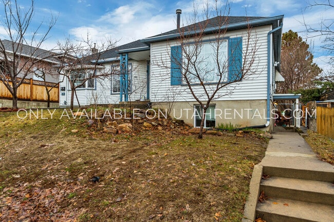 Building Photo - 1116 E 400 S