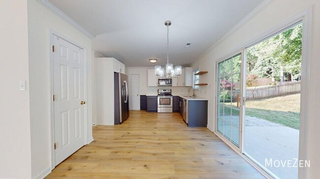 Foto del edificio - 308 Arbor Crest Rd