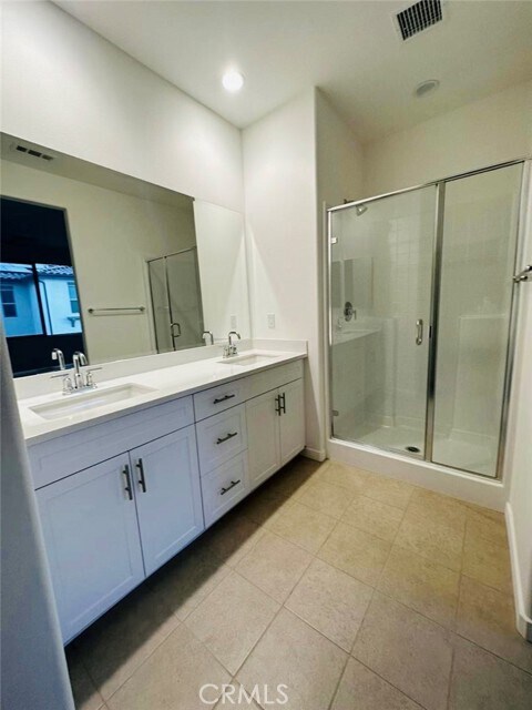 Building Photo - 4371 S Cantos Paseo