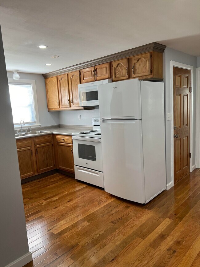 Kitchen - 7 Chambers St