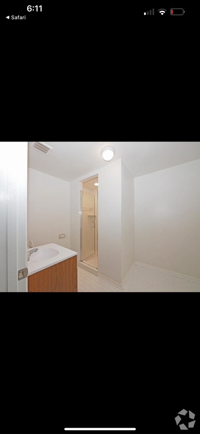 Building Photo - 1682 Alta Vista Ave