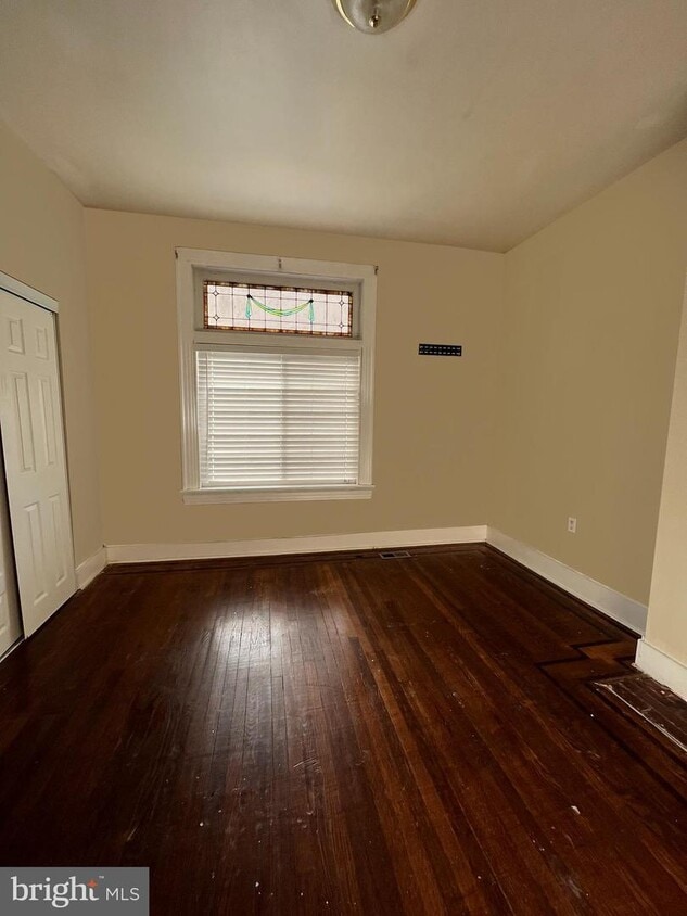 Primary Photo - 2711 Garrison Blvd