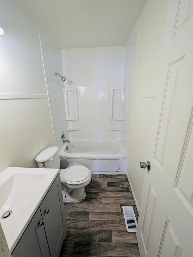 Foto del edificio - 2513 Lester St