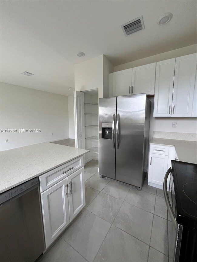 Foto del edificio - 10008 SW 228th Terrace