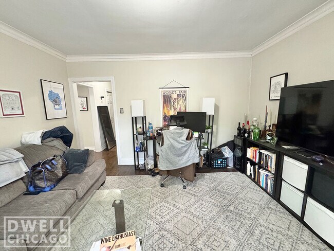 Foto del edificio - 2133 W Giddings St