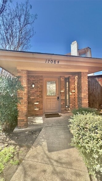 Foto principal - 17084 Westgrove Dr