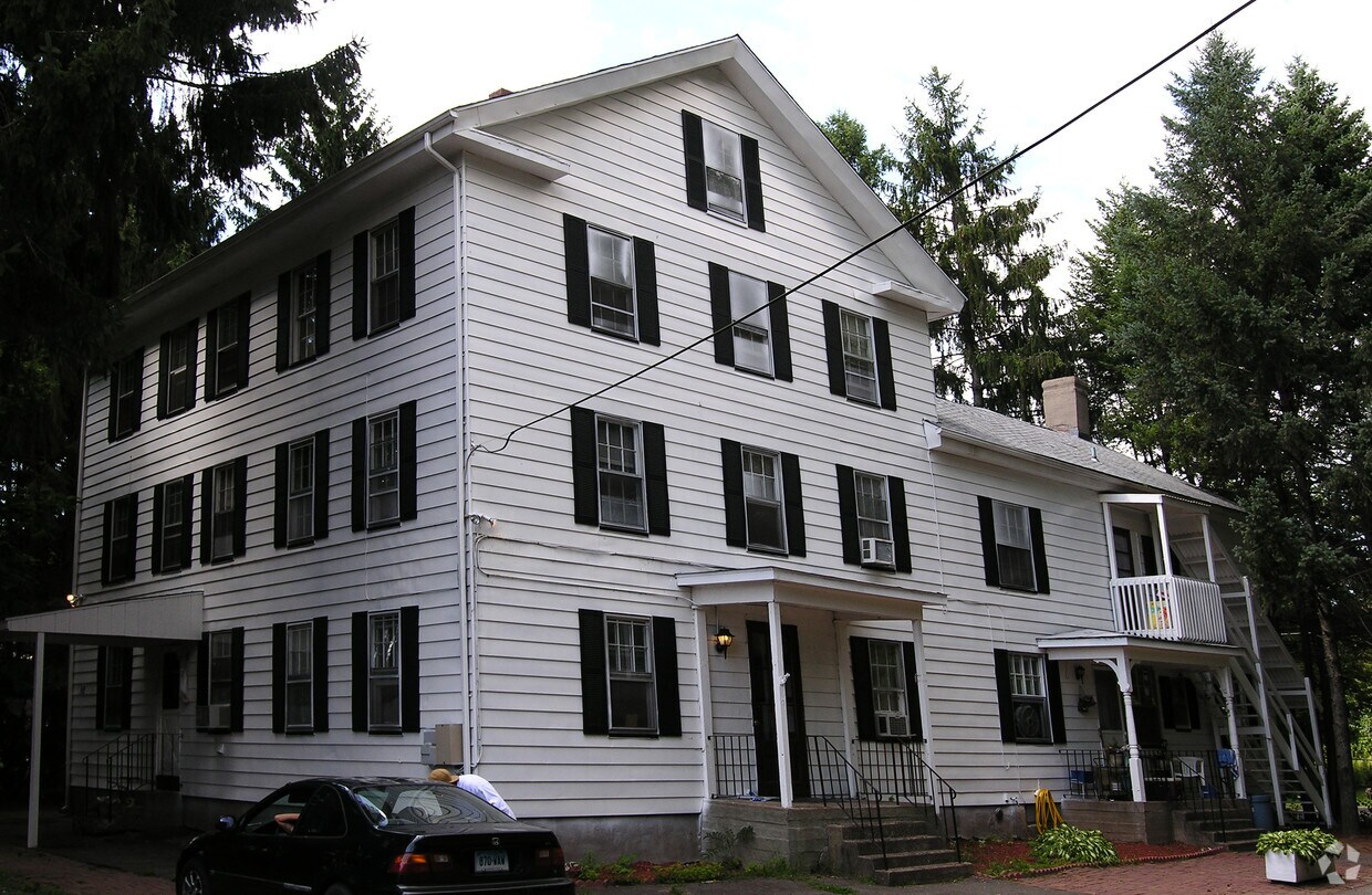 Primary Photo - 7 Webb St