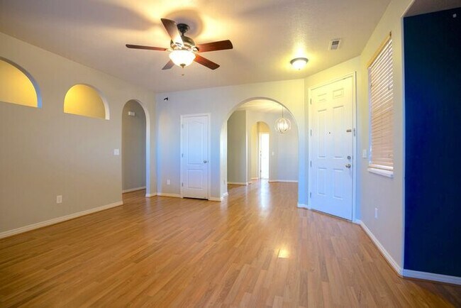 Foto del edificio - 3 Bed Rambler in North Salt Lake