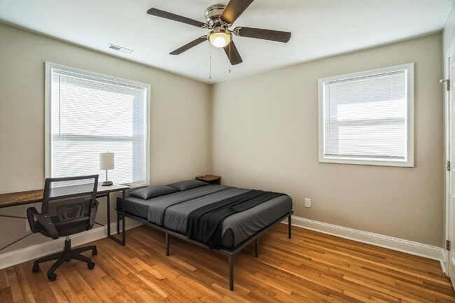 Building Photo - Stylish, Newly-Renovated Home in Raleigh with Great Location!