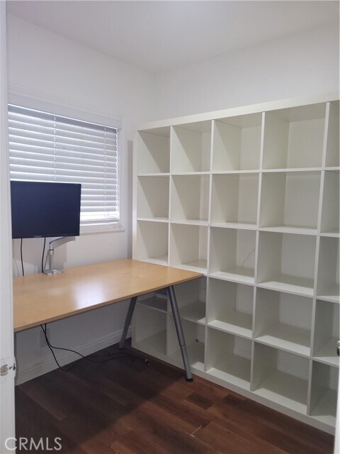 Foto del edificio - 4300 Gird Ave