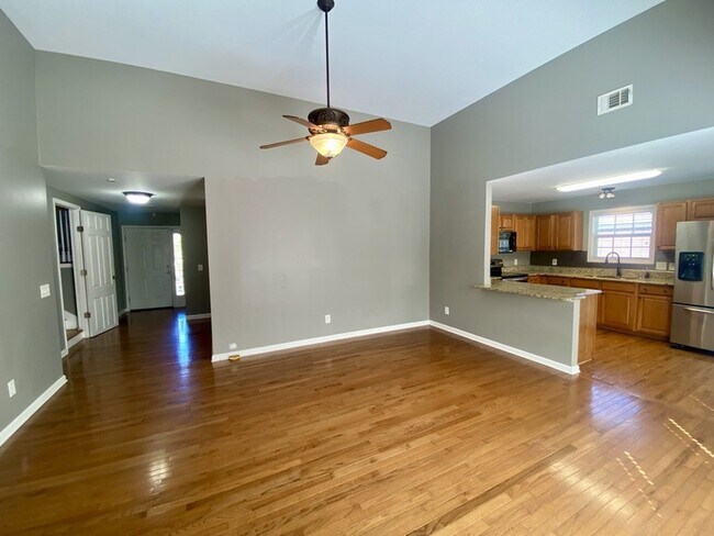 Foto del edificio - 149 Stillwater Trail