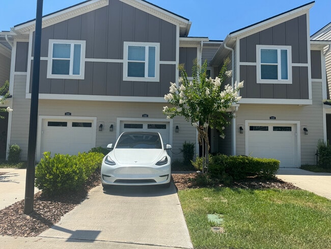Building Photo - 11160 Minnetta Ct