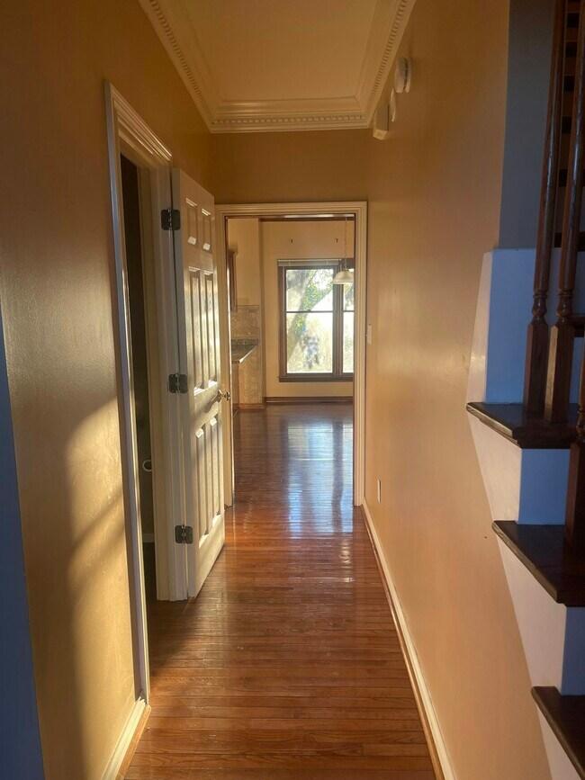 Foto del edificio - 604 Emmett Creek Ln